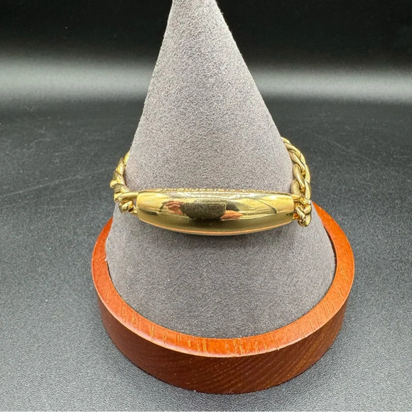 LCI Liz Claiborne Goldtone ID Bracelet - Picture 3 of 12